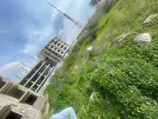 Трёхэтажный дом,  улица в Зовуни, 400 кв.м., на участке 600 кв.м., 3+ ванные