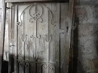Երկաթյա լավ որակի դռներ