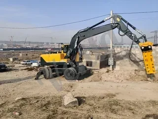 Վարձով KOMATSU, CAT 428 էքսկավատորներ