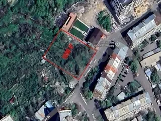 2-комн. квартира в новостройке на ул.  Езника Кохбаци в центре, 95 кв.м., высокие потолки