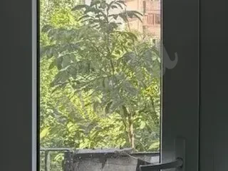 Մոտքի դռներ երկատից մետաղական