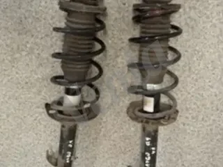 Kayaba (kyb) toyota 4runner, prado 120, gx470 Nissan Sentra հարվածամեղմիչ