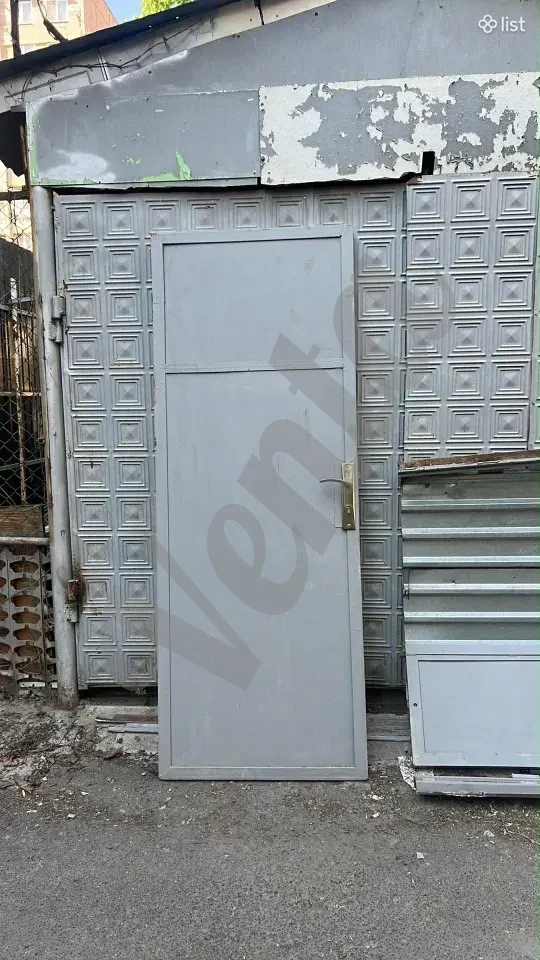 Մուտքի դուռ-դարպաս