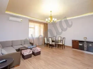 4-комн. квартира в новостройке на ул.  Антараин в центре, 166 кв.м., 6/9 этаж, 2 ванные